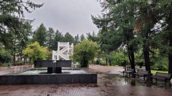 Памятник жертвам интервенции осенью в Мурманске