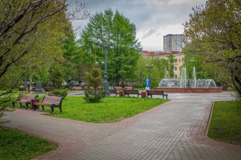 Сквер в Мурманске.