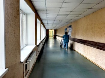 Коридор в больнице.