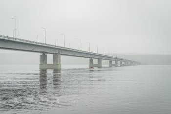 Туман у Кольского моста