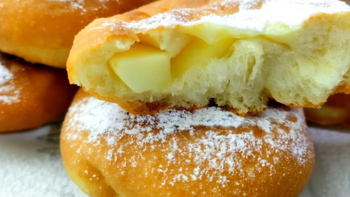 Яблочные пончики