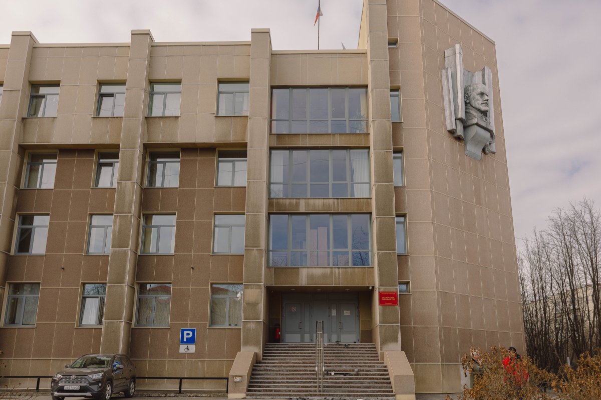 Октябрьский районный суд Мурманска