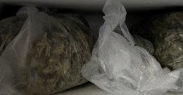 Пакет с запрещённым веществом.