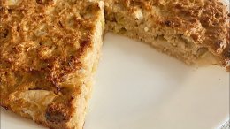 Шарлотка без муки и сахара