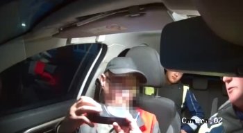 Автоинспекторы и нарушитель.