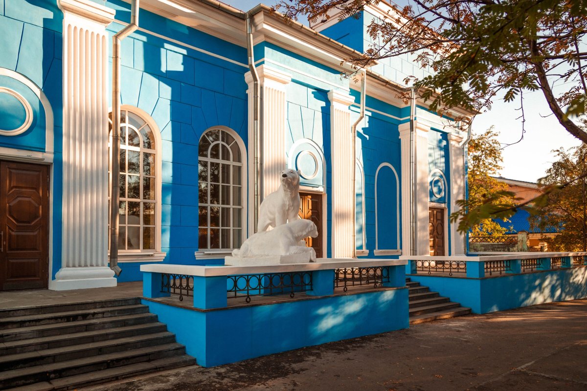 дом культуры моряков в Мурманске