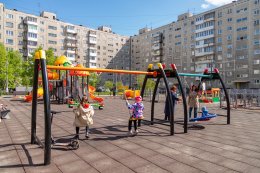 Детская площадка во дворе