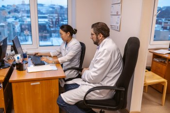 Врачи на приеме
